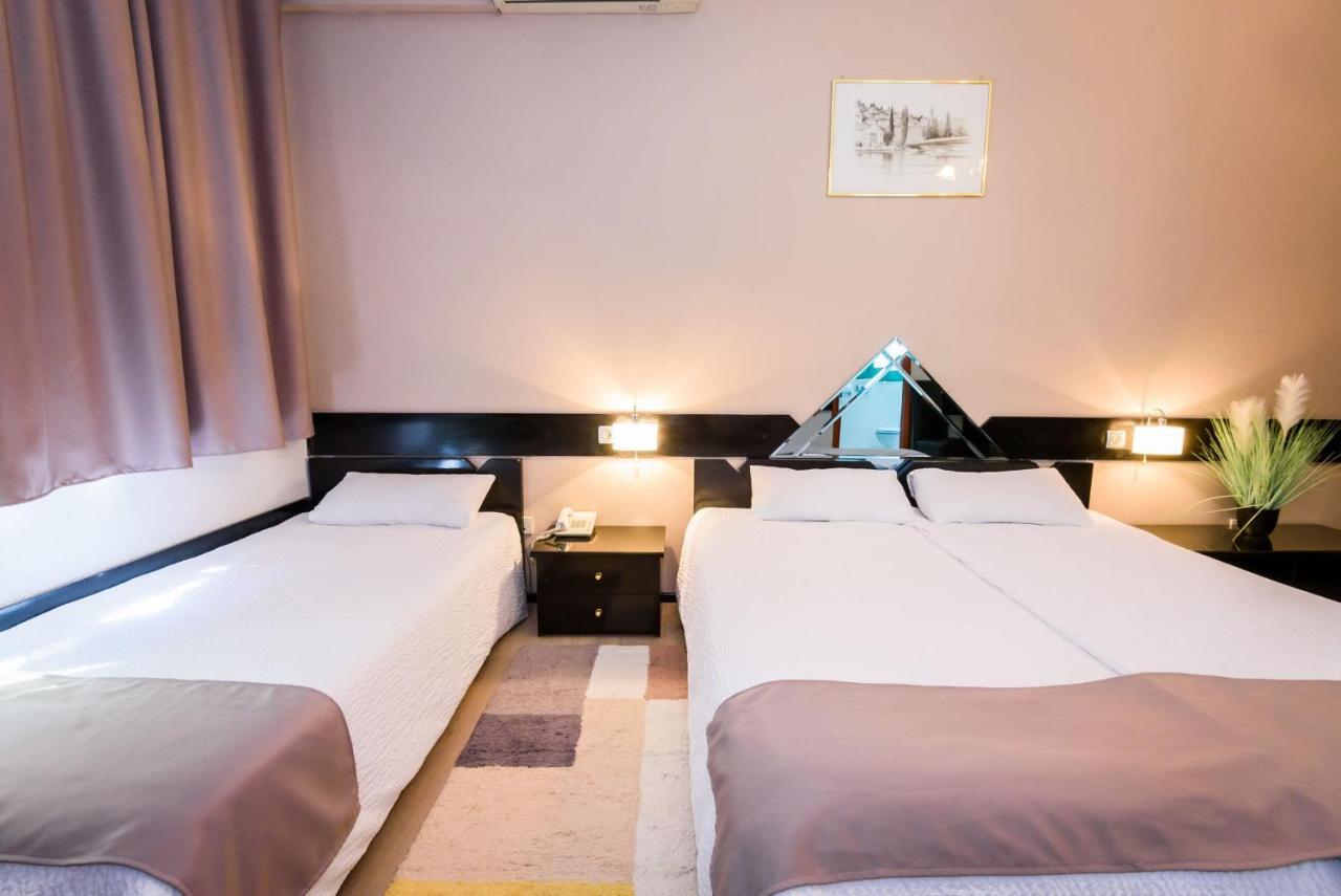 Metković Hotel Mb מראה חיצוני תמונה